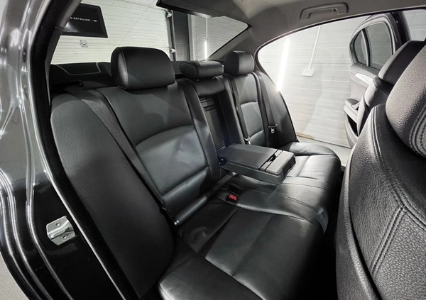 BMW Seria 5 cena 58900 przebieg: 325000, rok produkcji 2013 z Gołańcz małe 781